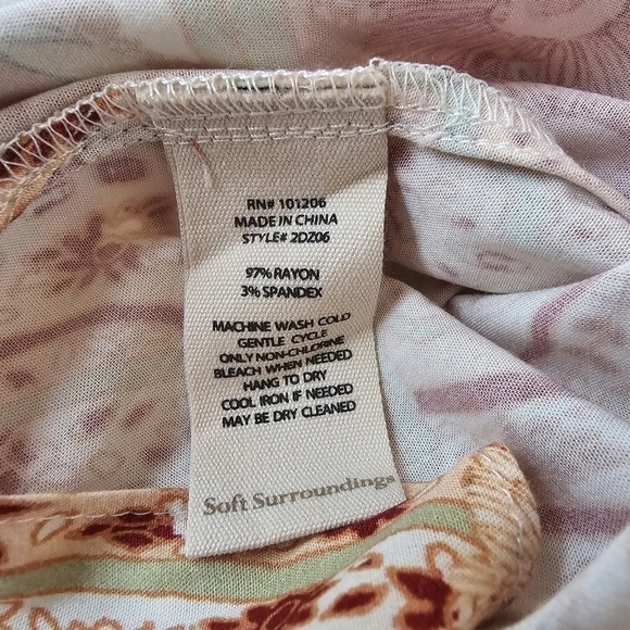 Soft Surroundings Oversized Floral Shirt with Light Pleating Detail, Size Small - Picture 12 of 12